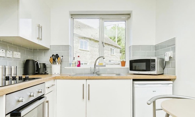 Ningwood Kabine | Little Brook - a cabin that sleeps 2 guests in 1 bedroom