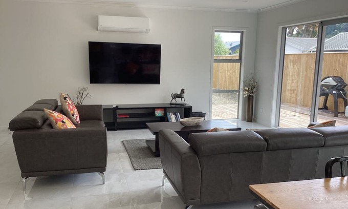 Whakatane Haus | On Simpkins