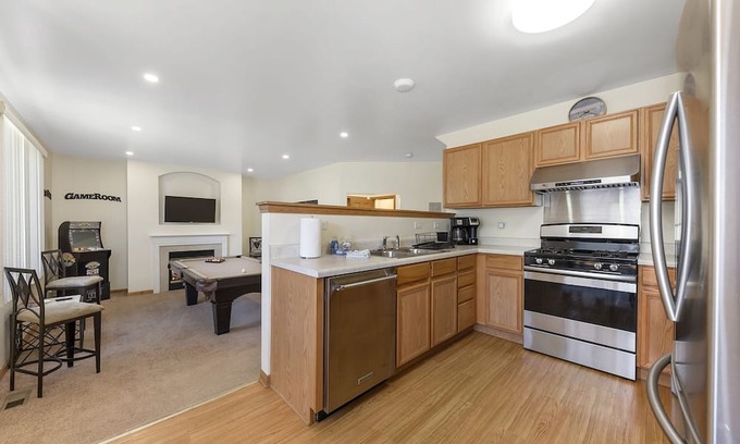 Romeoville Haus | Romeoville Rental