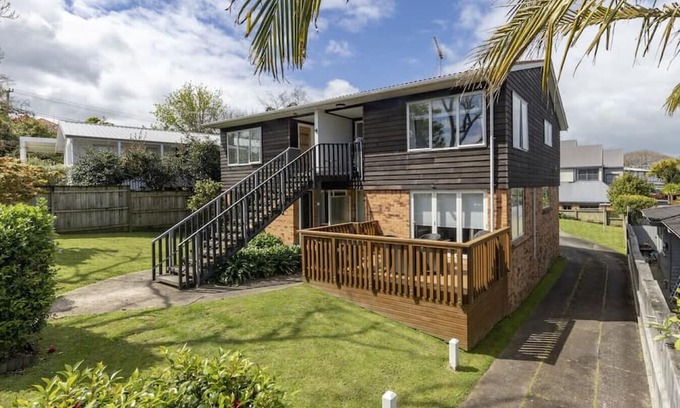 Glendowie Haus | St Heliers Gem: Beach and Scenic Routes Nearby