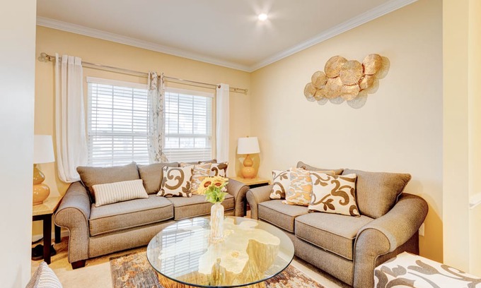 Rossville Haus | A Spacious Haven for Ultimate Comfort