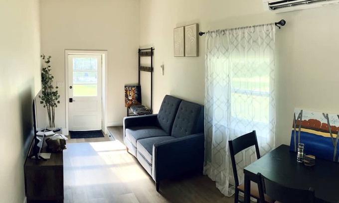 Lawrenceville Hütte | Cozy Suite near Princeton