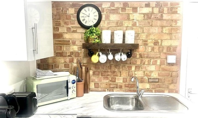 Luton Wohnung | Nice and Cosy Large Studio Near Luton Airport