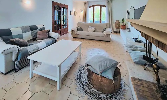 La Courneuve Haus | Large and family vacation home in a great location to discover Paris.