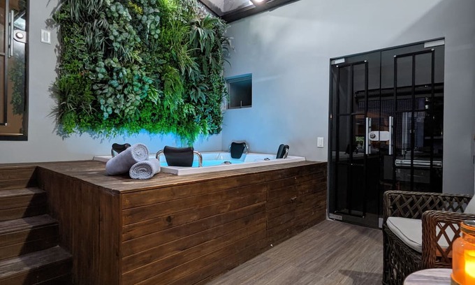 La Florida Wohnung | The Belmonte Penthouse | Daily Clean | Bfast | Sound System | Dimmable Lights