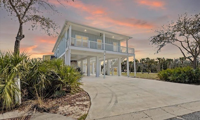 Steinhatchee Haus | Wait' N Sea - Vacation Home Steinhatchee Florida