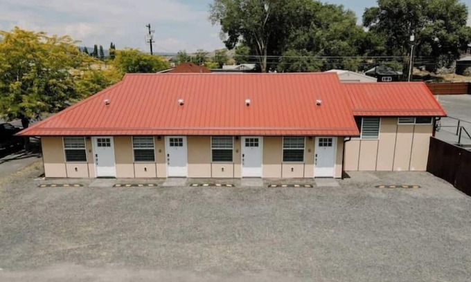 Soap Lake Haus | Healing Waters Inn Suite #4