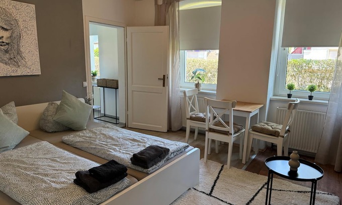Ortslage Trotha Wohnung | Simple apartment "Hannes" in Halle including parking space