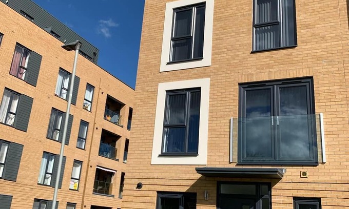 South Ockendon Haus | Charming and Spacious 4-bedroom building in South Ockendon 30 minutes to London