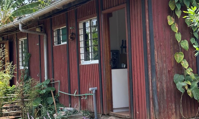 Langata Hütte | Charming 1-BR Cottage, Karen, Nairobi WiFi & Garden