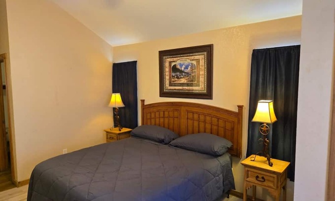 Floresville Kabine | Texas Star Lodges