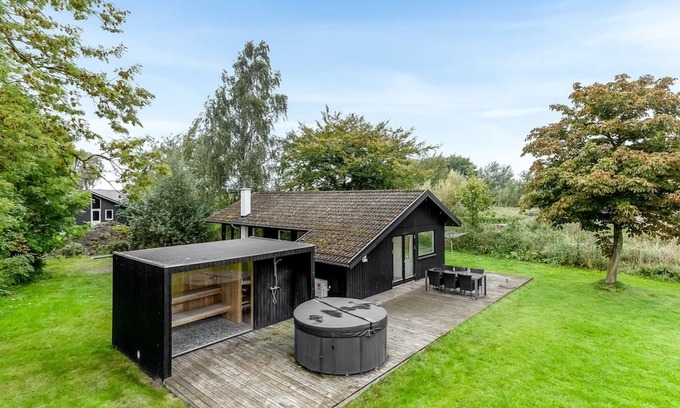 Idestrup Haus | "Litle" - 30m from the sea by Interhome