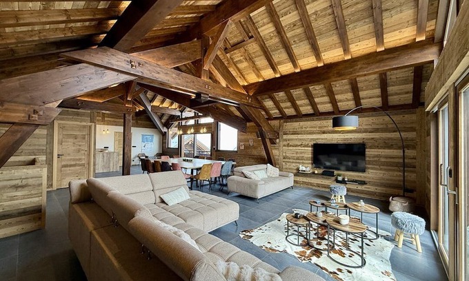 La Toussuire Skihütte | Chalet on the slopes with indoor pool- up to 15 guests