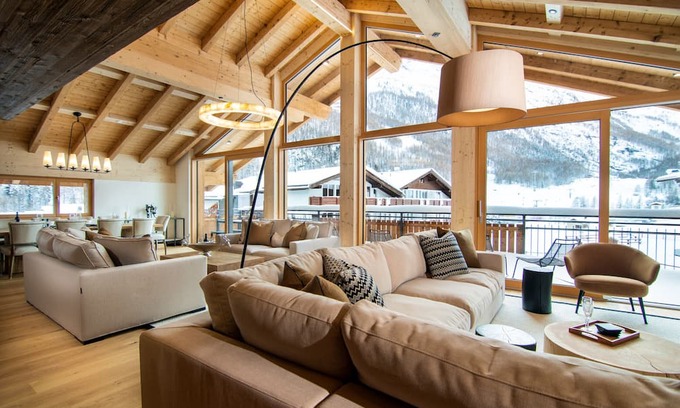 Saas-Fee Wohnung | Luxurious penthouse in a prime location in Haus Berghof