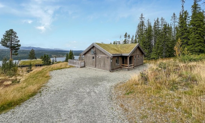 Sor-Fron Haus | Lovely home in Gålå with sauna