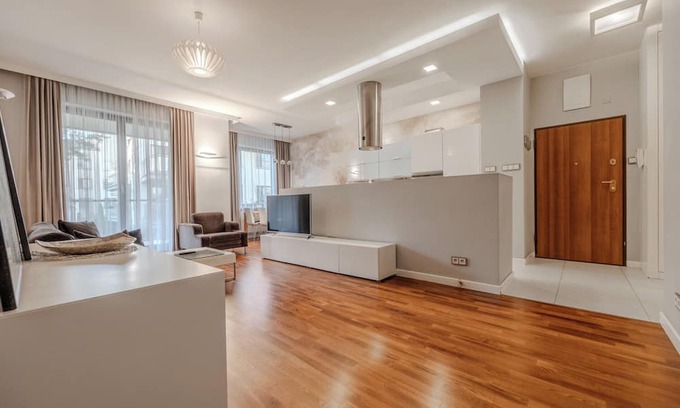 Wilanow Wohnung | A spacious and modern apartment in the center of Wilanów district.