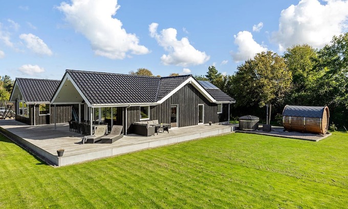 Reersø Haus | Lovely home in Gørlev with sauna