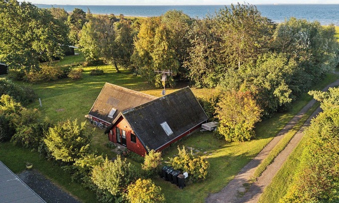 Sklskr Haus | Holiday home on idyllic Agersø by beach
