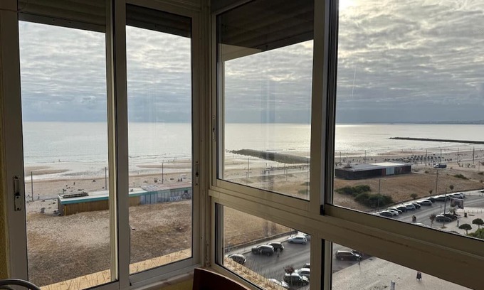 Costa de Caparica Wohnung | T2 mit Pool direkt am Strand