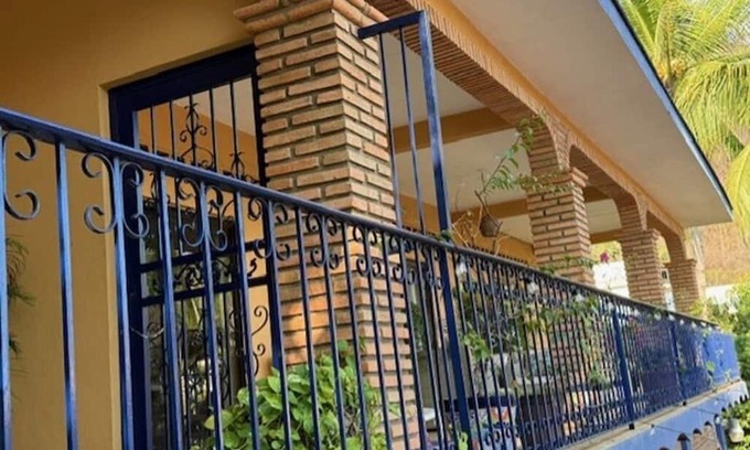 Los Ayala Haus | Elena's - Garden 2BR -Jungle Views - Feels like you're living in a Tree House!