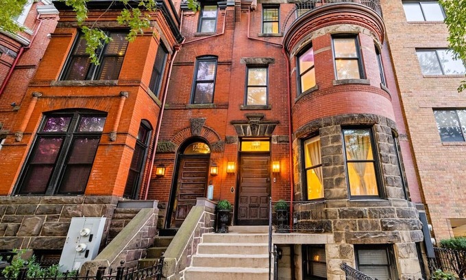 Dupont Circle Haus | The Gilded Manor - Luxury Victorian Mansion @ Dupont Circle