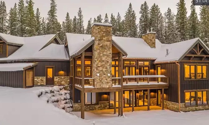 Spanish Peaks Haus | Stony Creek Chalet