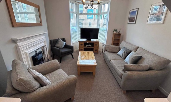 Sketty Haus | Relaxing, homely feel with a spacious garden