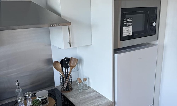 Chelmsford Wohnung | Durrant apartment in the city | Long Stays Welcome