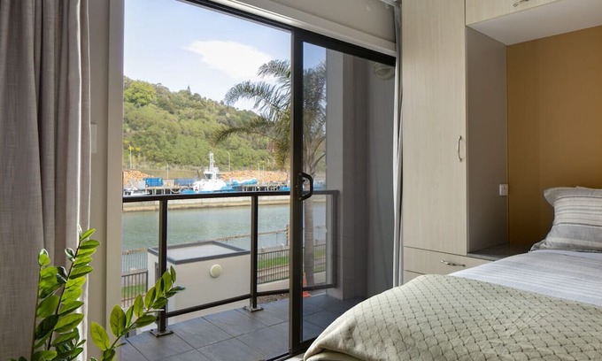 Gisborne Wohnung | Studio Apartment 600m to CBD