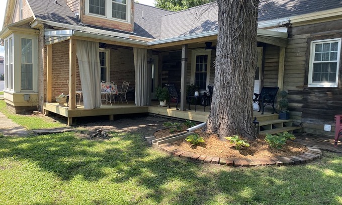 Hillsboro Haus | Spacious modernized historic home located in downtown Hillsboro.