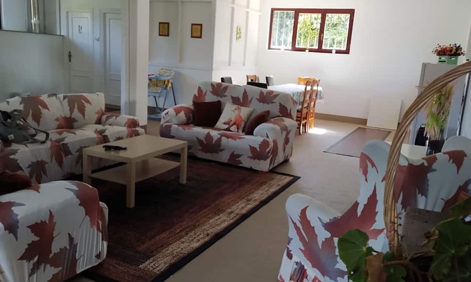 Villanueva Hütte | Rural house next to Cabarceno Park. Very close to Santander and its beaches.