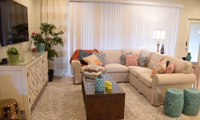 Bay Lake Haus | Gorgeous 4Bd TH Pool Windsor at Westside-2018WW