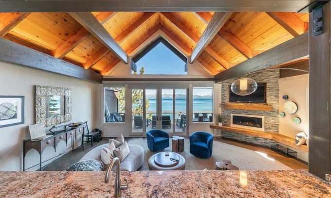 Tahoe City Haus | Luxurious 4 Bedroom Lakefront | Unit 131