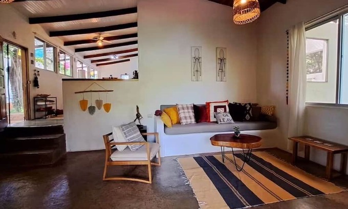Los Pargos Haus | Surfers Paradise! 2-bedroom house in charming Los Pargos with WiFi, AC