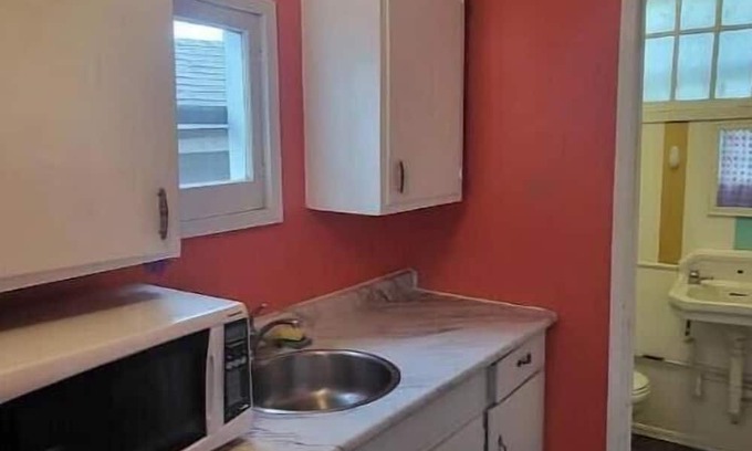 Grand Bend Kabine | Cozy Cabin #7, one block to beach