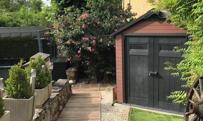 Saint-Gervazy Haus | Gîte Les Colibris 3 - with spa - sleeps 6