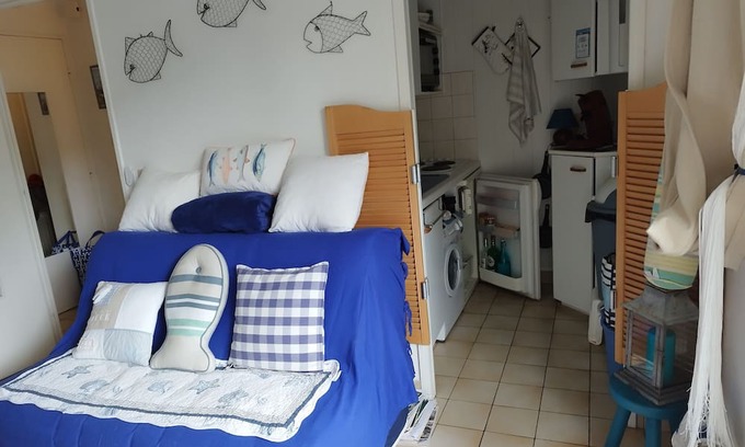 Cabourg Wohnung | Charming garden for two 450 m from the sea
