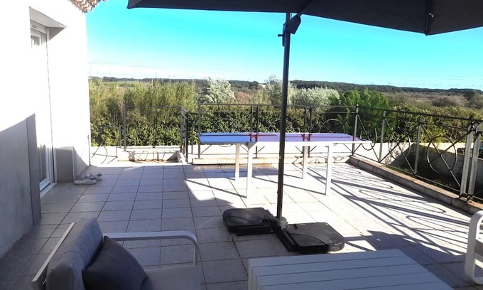 Vic-la-Gardiole Wohnung | Cosy apartment with spacious terrace