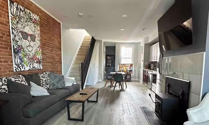 Northeast Haus | Luxurious Capitol Hill Home - 2BR/2.5B