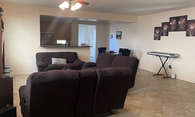 Rita Ranch Haus | 4-bedroom house in brilliant Tucson with WiFi, AC