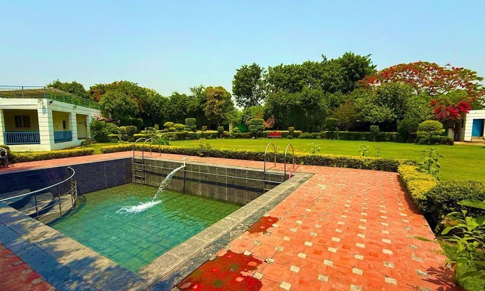 Noida Haus | Charming 1-bedroom house in Noida