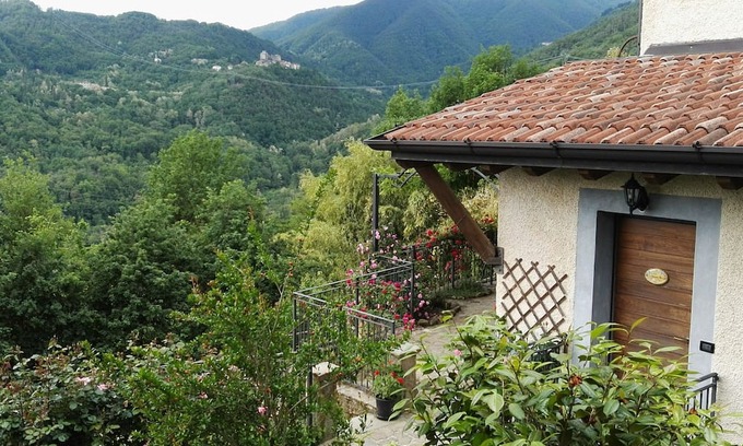 Mulazzo Wohnung | Luminoso monolocale con giardino in Toscana