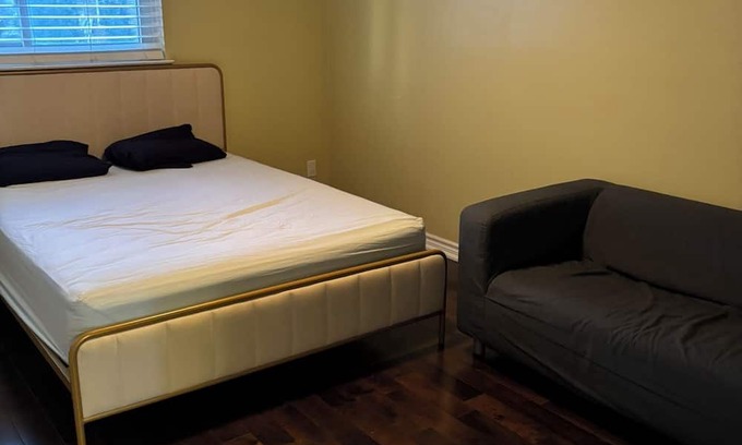 Woodbine Gardens Wohnung | Full Private apartment for rent daily/weekly/Monthly