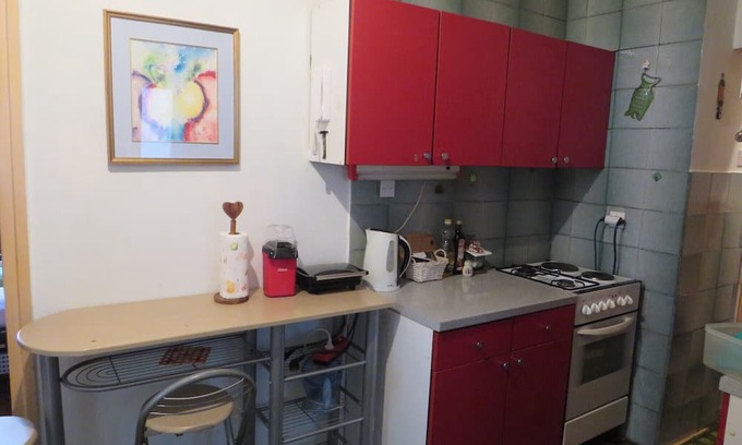 Sarajevo Wohnung | Tranquil 3-bedroom apartment with WiFi in strict center of Sarajevo