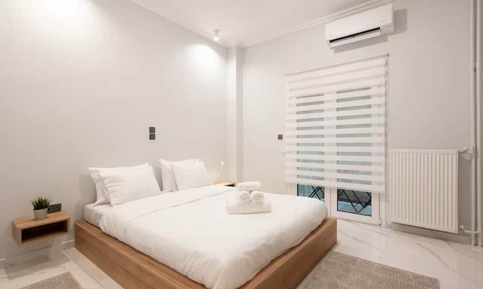 Exarhia Wohnung | Unique Urban Gem in Neapoli/Exarcheia