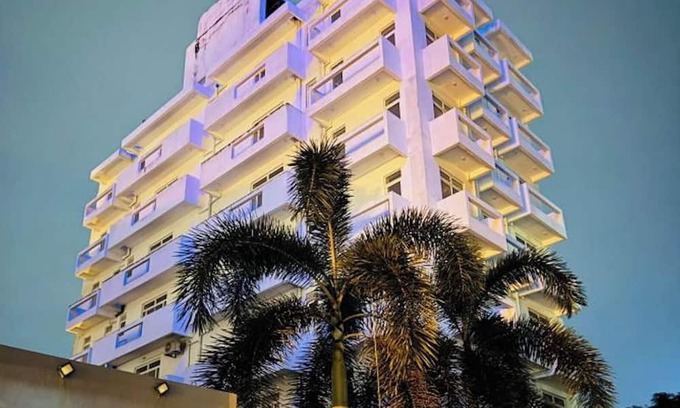 Wellawatte Eigentumswohnung | Modern condo in the heart of Colombo city, minutes away from Wellawatte Beach