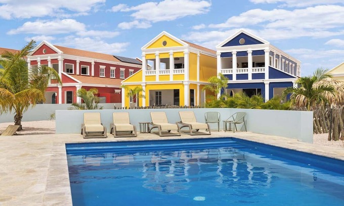 Tera Kora Wohnung | Kas Blou Blou with refreshing communal pool