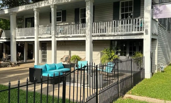 East Natchitoches Haus | Belle Vue Guesthouse Deux