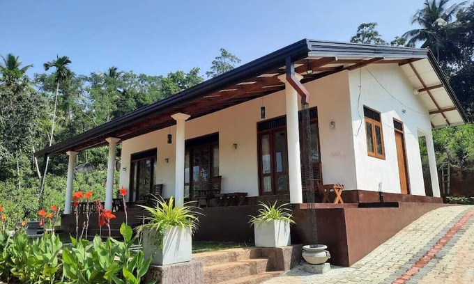 Boossa Haus | Charming country house with WiFi and AC in enchanting Galle