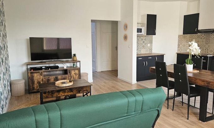 Le Boulou Wohnung | Bohemian apartment in the center of town